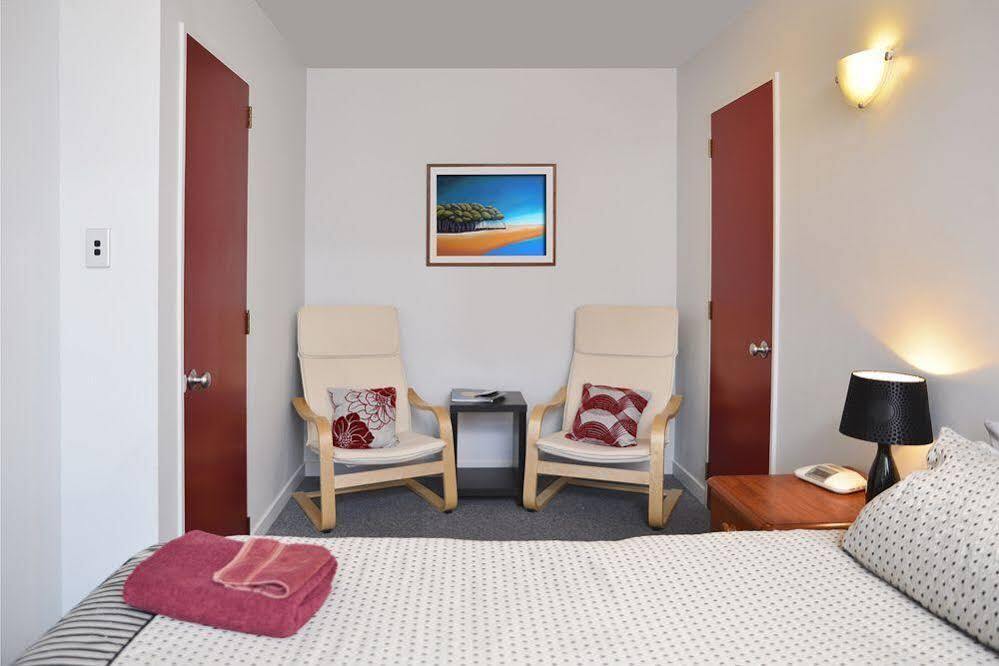 Anchor Down Bed & Breakfast ピクトン エクステリア 写真
